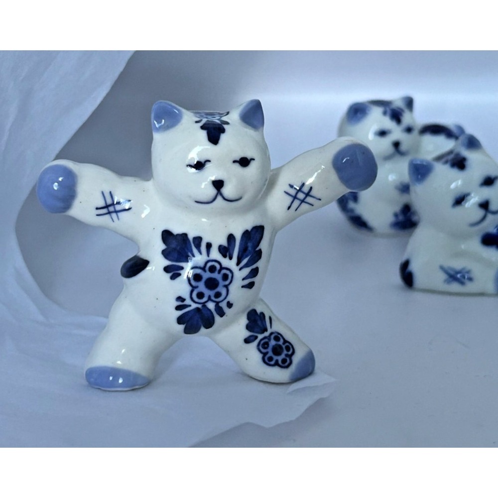 Gzhel Vintage‎ Russian Folk Art Porcelain Cats Blue White Figurine Exercise Yoga - Picture 14 of 16